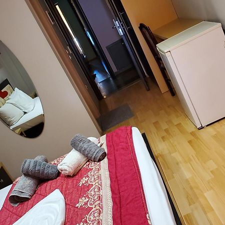 Hotel Shehu ジロカストラ エクステリア 写真
