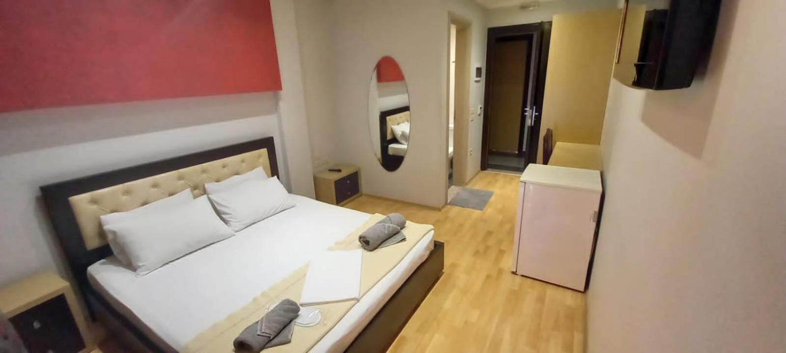 Hotel Shehu ジロカストラ 部屋 写真
